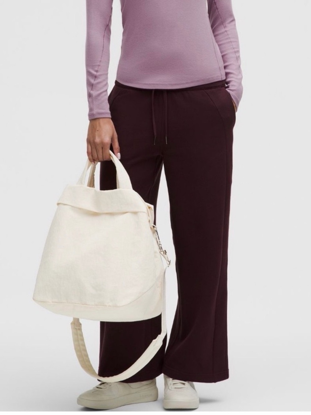 Lululemon NWT On My Level Tote Bag 20L Light Ivory / Silver Hardware